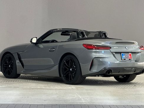 Used 2024 BMW Z4 sDrive30i w/ Shadowloine Package RWD image 3