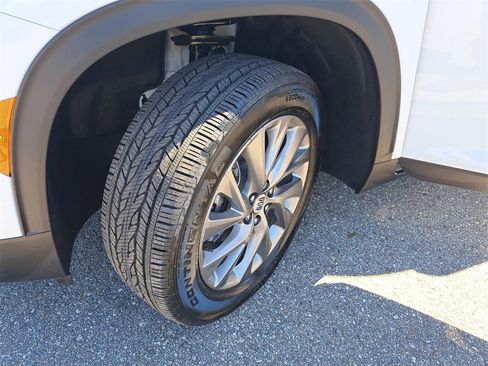 New 2026 Buick Enclave Preferred image 40