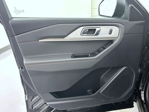 New 2026 Ford Explorer Active image 9