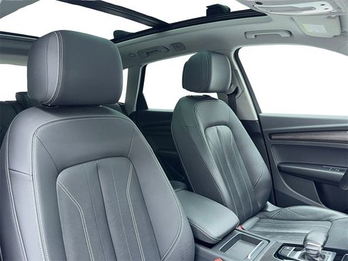 Used 2022 Audi Q5 2.0T Premium w/ Convenience Package image 47