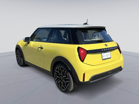 Certified 2025 MINI Cooper S image 3