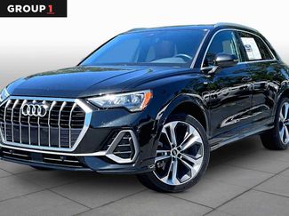 Used 2021 Audi Q3 2.0T Premium w/ Convenience Package AWD/4WD video 1