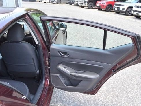 Used 2024 Nissan Altima 2.5 SV w/ SV Premium Package FWD image 37