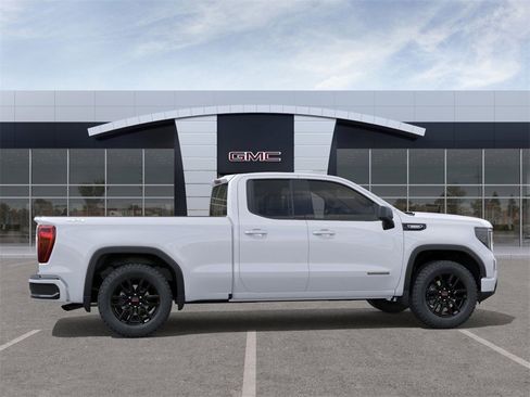 Used 2026 GMC Sierra 1500 Elevation image 5