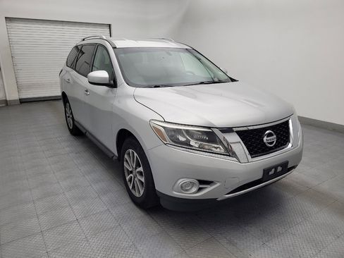 Used 2016 Nissan Pathfinder S AWD/4WD image 13