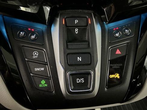 Used 2025 Honda Odyssey Elite image 16
