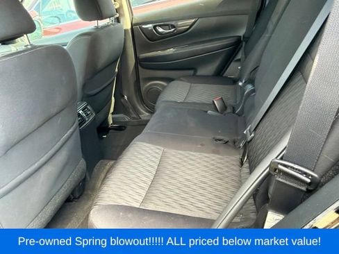 Used 2018 Nissan Rogue SV w/ Premium Package AWD/4WD image 18