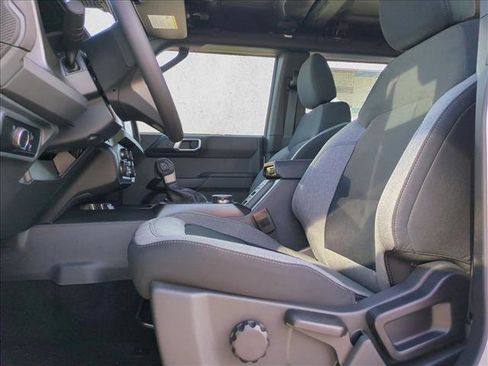 New 2026 Ford Bronco 4-Door image 4