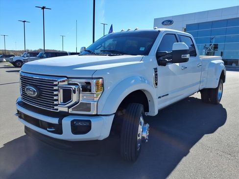 Certified 2022 Ford F450 Limited w/ FX4 Off-Road Package image 7