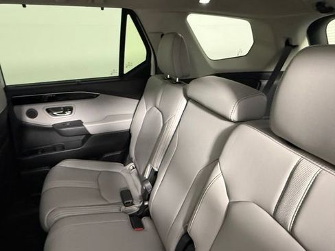 Used 2023 Honda Pilot EX-L image 38
