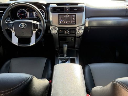 Used 2015 Toyota 4Runner SR5 Premium image 14