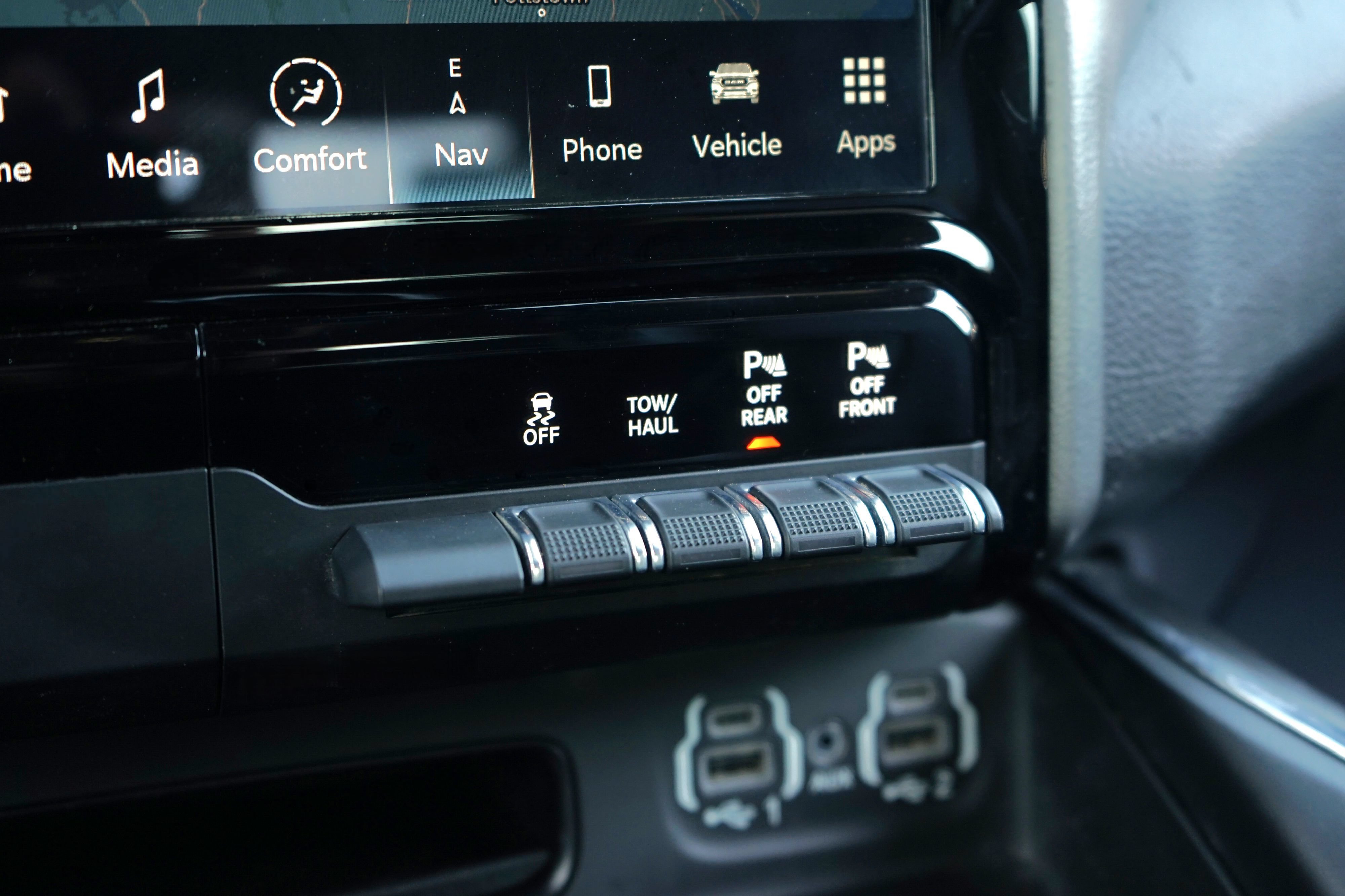 Used 2023 RAM 1500 Laramie AWD/4WD image 24