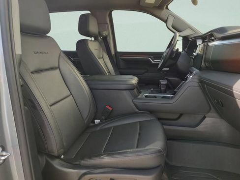 Used 2024 GMC Sierra 1500 Denali AWD/4WD image 27