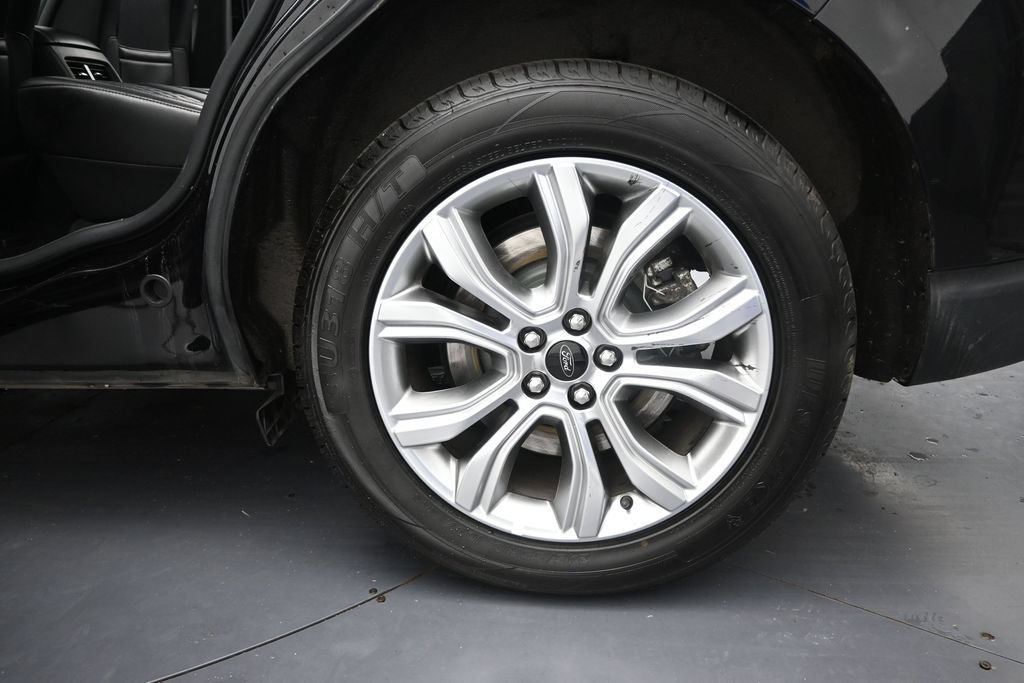 Used 2024 Ford Edge Titanium AWD/4WD image 56