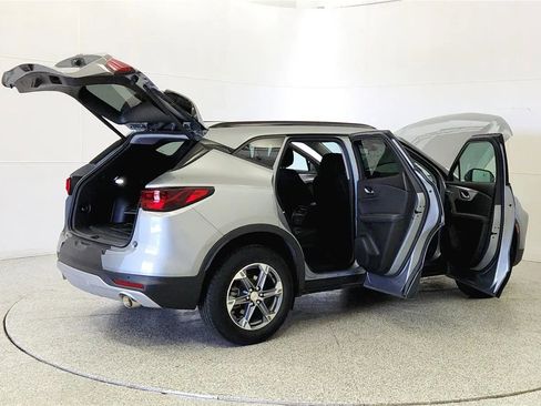 Used 2024 Chevrolet Blazer LT w/ Convenience Package FWD image 12