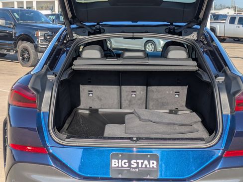 Used 2024 BMW X6 M60i w/ Executive Package image 31