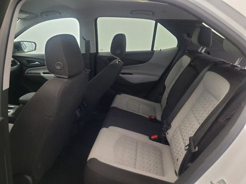 Used 2023 Chevrolet Equinox LS w/ LS Convenience Package AWD/4WD image 18
