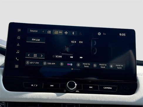 New 2025 Mitsubishi Outlander SE image 15