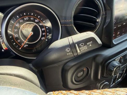 Used 2022 Jeep Gladiator Overland image 28