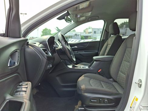 Used 2019 Chevrolet Equinox LT FWD image 14