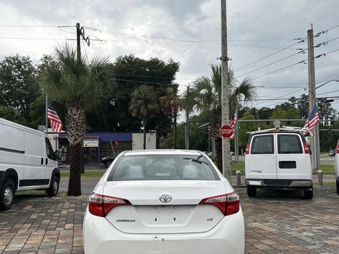 Used 2014 Toyota Corolla LE image 4