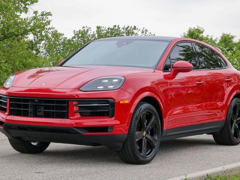 Certified 2024 Porsche Cayenne Coupe AWD/4WD image 45