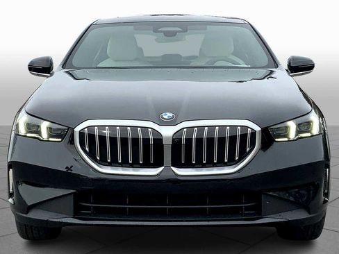 Used 2025 BMW 530i xDrive 530i xDrive image 3