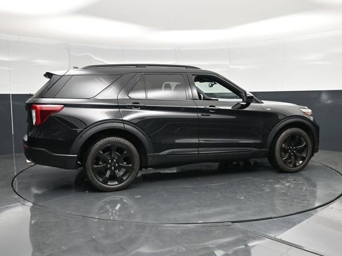 Certified 2023 Ford Explorer ST-Line w/ Class IV Trailer Tow Package AWD/4WD image 2