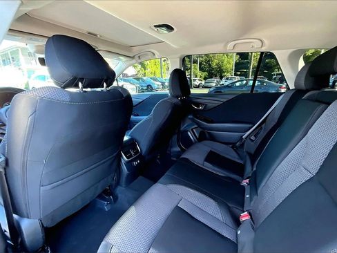 Used 2022 Subaru Outback Premium image 16