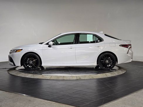 Used 2024 Toyota Camry XSE image 6