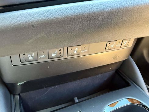 Used 2025 Lexus ES 350 w/ Premium Package FWD image 24