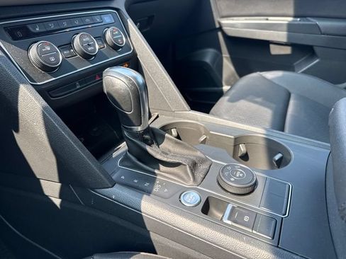 Used 2019 Volkswagen Atlas SE AWD/4WD image 16