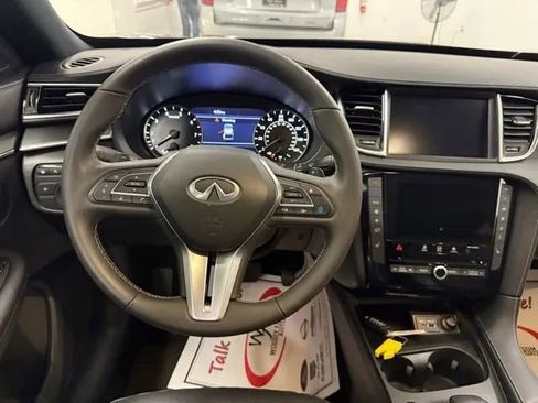 Used 2025 INFINITI QX55 Luxe image 16