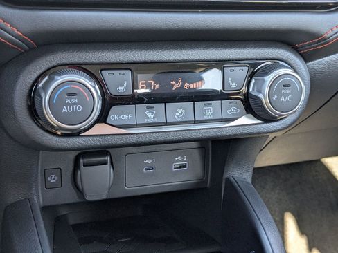 New 2025 Nissan Versa SR w/ Trunk Package image 16