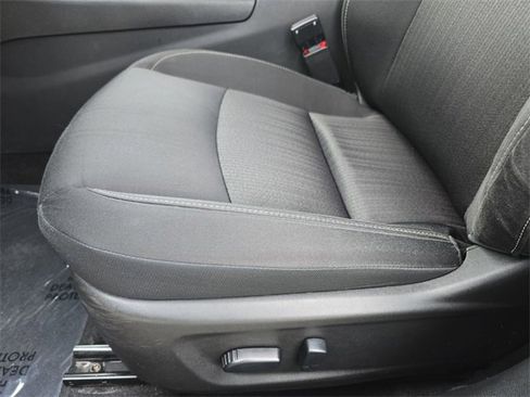 Used 2024 Nissan Altima 2.5 SV image 31