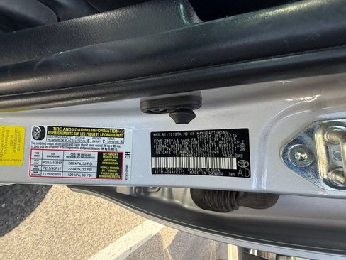 Used 2015 Toyota Corolla S FWD image 19