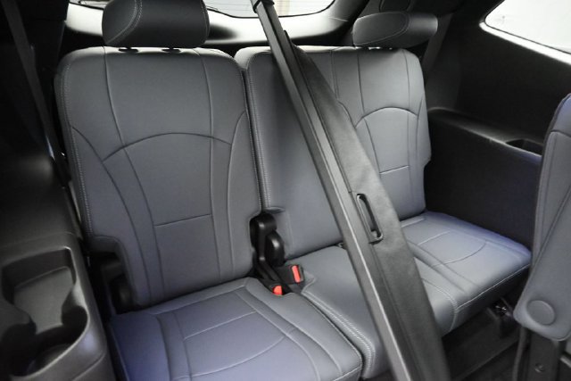 Used 2024 Buick Enclave Premium FWD image 15