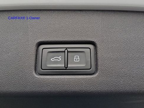 Used 2022 Audi Q4 e-tron Premium Plus image 34