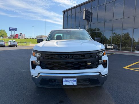 Used 2025 Chevrolet Silverado 1500 W/T RWD image 5