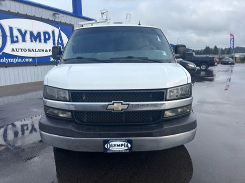 Used 2014 Chevrolet Express 1500 LT w/ LT Preferred Equipment Group image 9