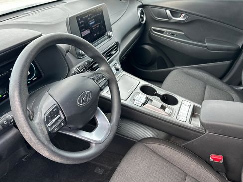 Used 2023 Hyundai Kona SE w/ Cargo Package FWD image 10