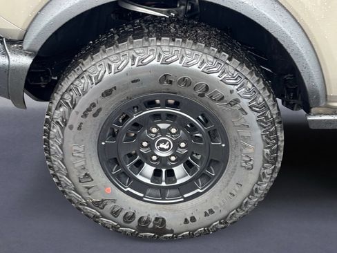 New 2026 Ford Bronco Badlands AWD/4WD image 9
