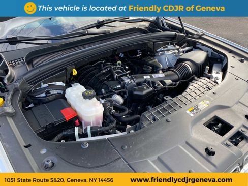 Used 2023 Jeep Grand Cherokee Laredo w/ Luxury Tech Group I image 26