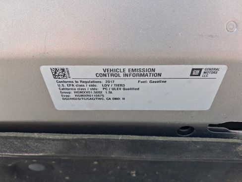 Used 2017 Chevrolet Malibu LT FWD image 29
