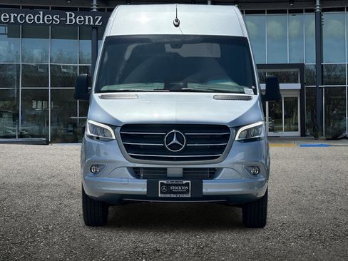 New 2025 Mercedes-Benz Sprinter 2500 image 9