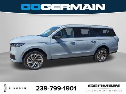 New 2026 Lincoln Navigator L Reserve image 11