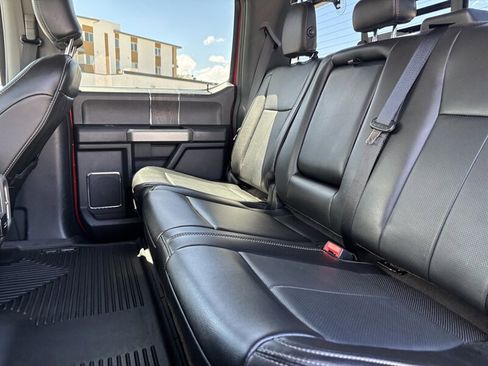 Used 2020 Ford F250 Lariat w/ Lariat Ultimate Package AWD/4WD image 29