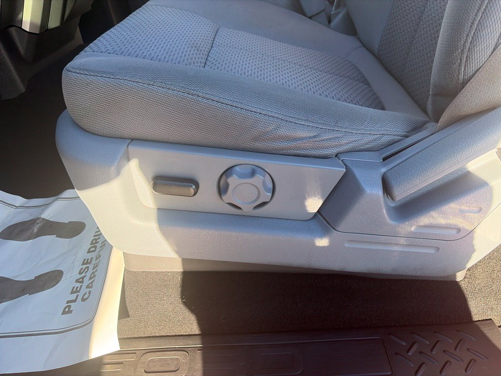 Used 2014 Ford F150 XLT w/ Equipment Group 302A Luxury RWD image 16