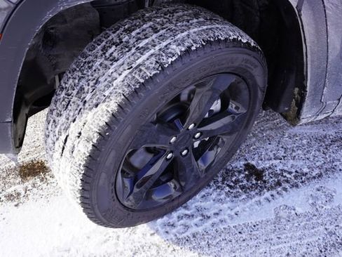 New 2025 Jeep Grand Cherokee L Limited w/ Black Appearance Package image 9