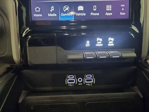Used 2025 RAM 1500 Big Horn AWD/4WD image 28